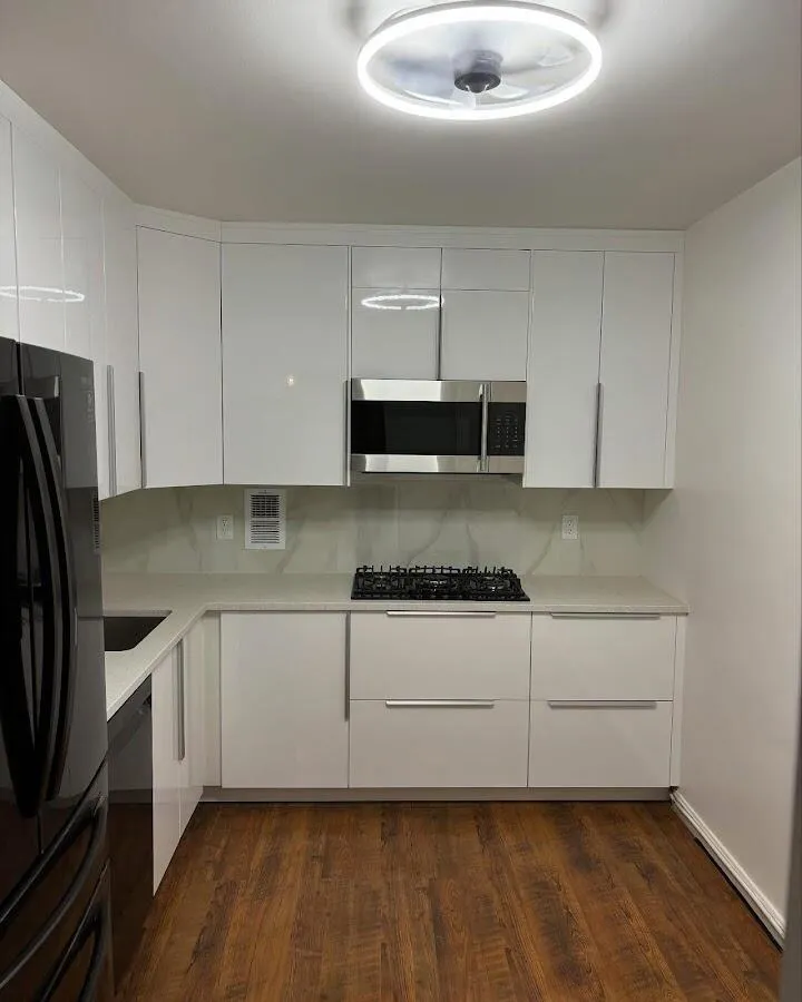 Renovated kitchen with quartz countertops in Marion